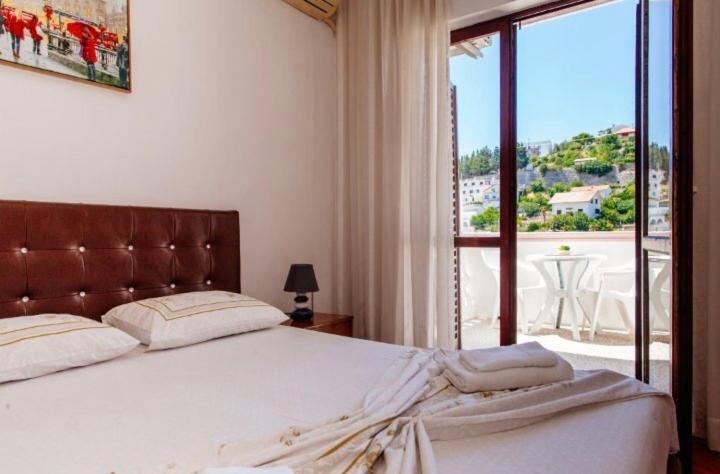 אולסינץ' Castello Apartments מראה חיצוני תמונה